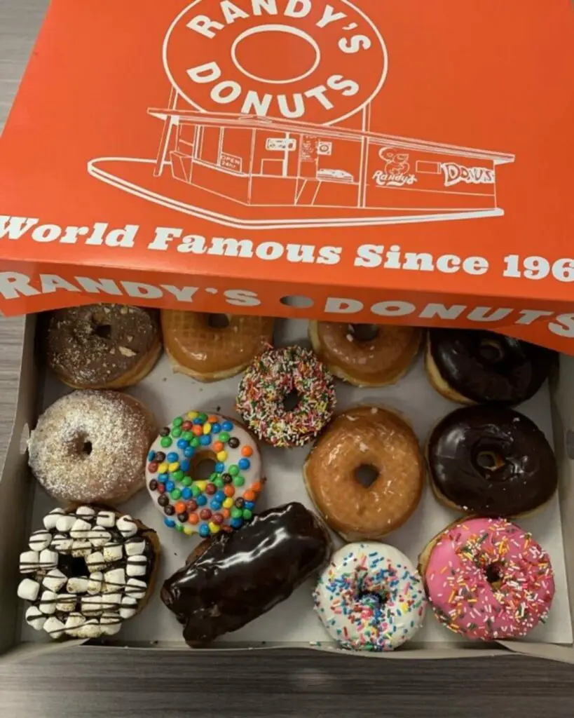 Randy's Donuts Opening Second San Diego Site in South Bay