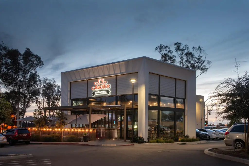 Junction Bar & Grill Moves to New Location in Scripps Ranch