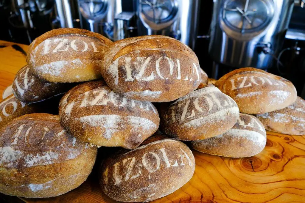 IZOLA Bakery Looking to Replace Amplified Ale Works in East Village